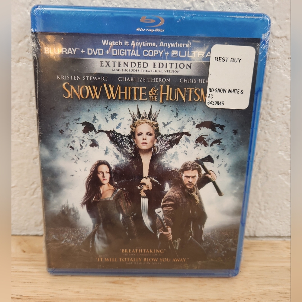 Snow White & the Huntsman Blu-ray+ Digital Copy+ DVD. New Sealed